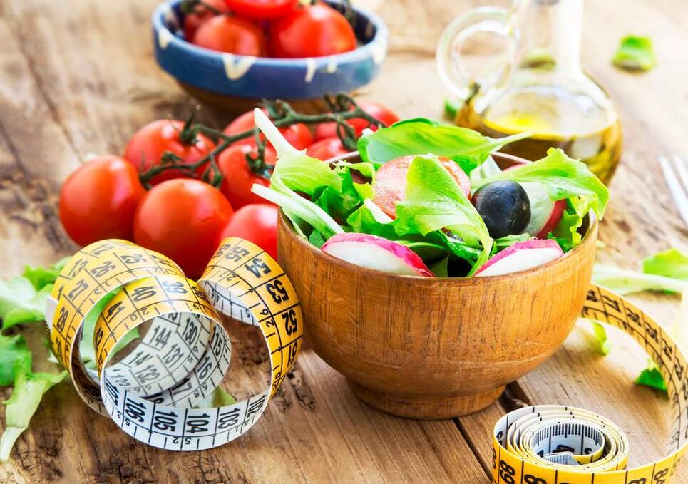 घर पर वजन कम करते समय अपने आहार में ताजी सब्जियां शामिल करना उपयोगी होता है